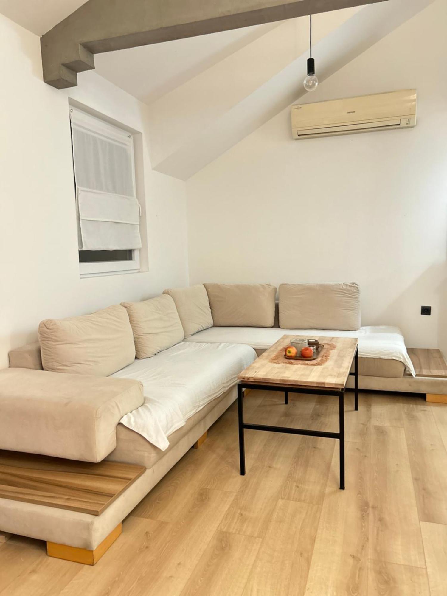 Appartamento Nest Zen Garden Novi Sad Esterno foto